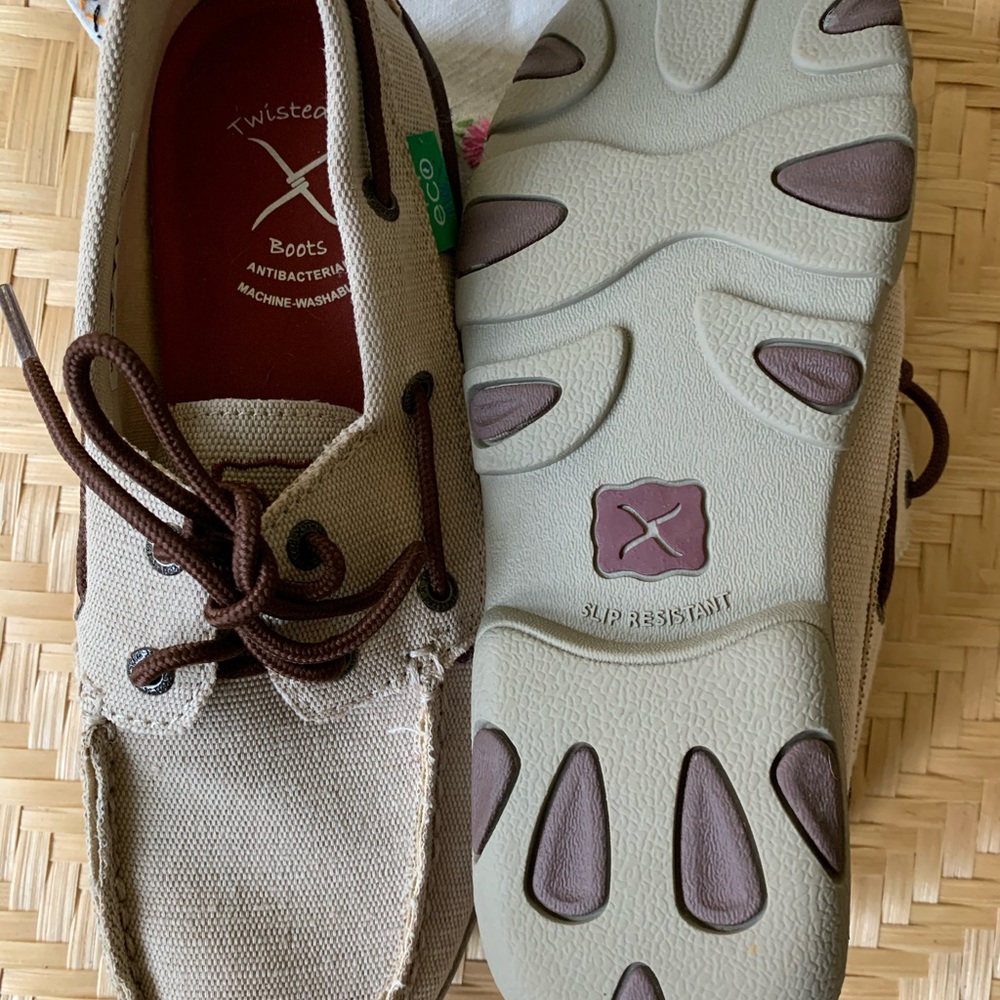 Twisted X loafer